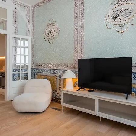 Charm 2bdr With River View By Lovelystay Appartamento Lisbona