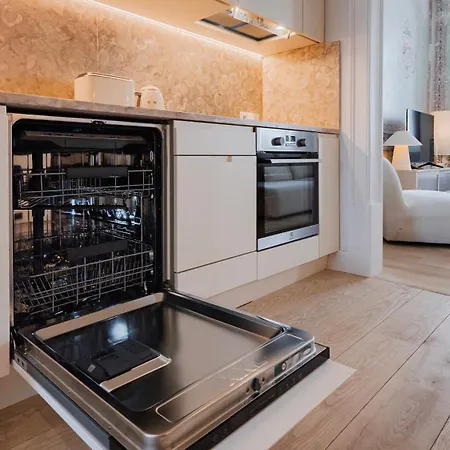 公寓 Charm 2bdr With River View By Lovelystay