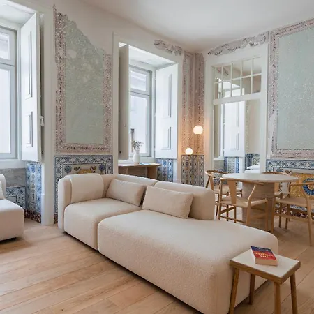 Διαμέρισμα Charm 2bdr With River View By Lovelystay