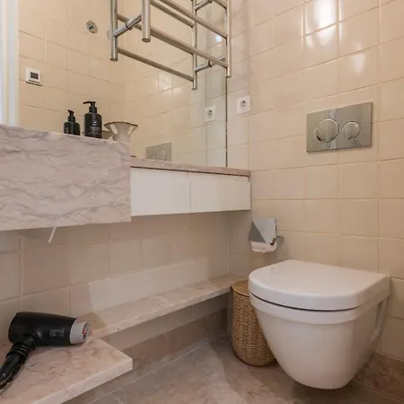 Charm 2bdr With River View By Lovelystay Appartement *